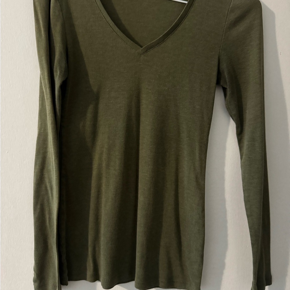 Olive Green V-Neck Long Sleeve Top